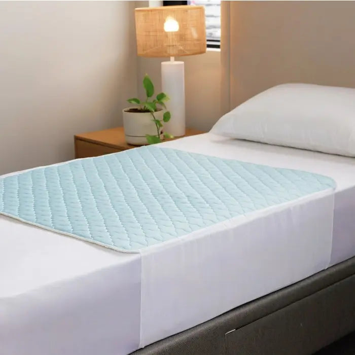 Buddies BUDDIES BED PAD W/TUCK SGL PALE BLUE 90x90cm