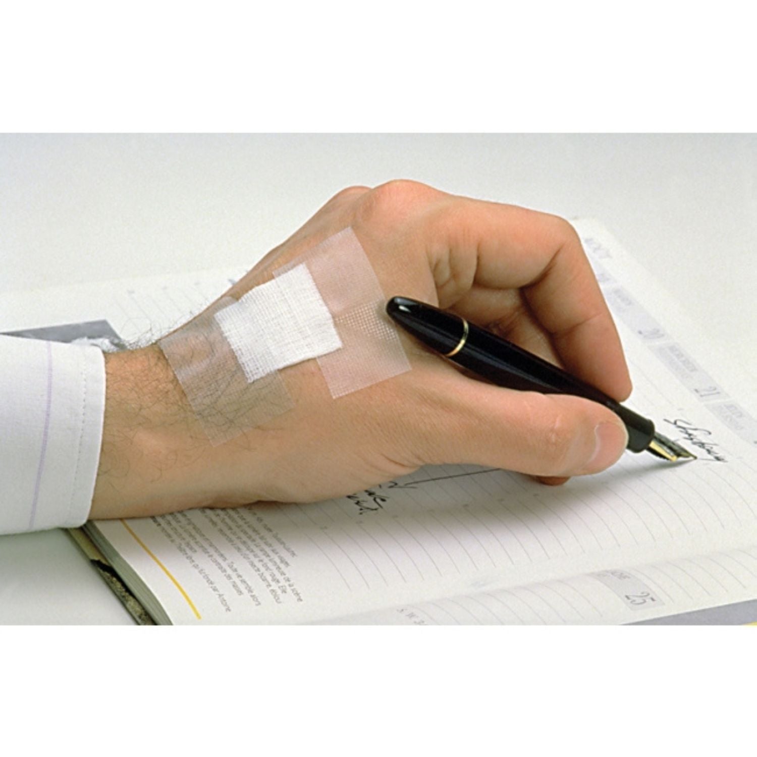 3M 3M Transpore Surgical Plastic Tape 25mmx9.1m